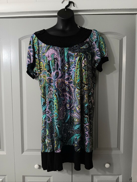 Dresses & Skirts - Periwinkle paisley dress